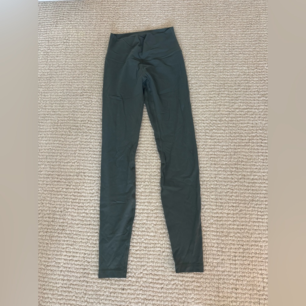 Lululemon Ribbed Align 28”